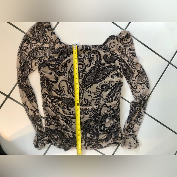 Ladies sheer mesh long sleeved top sized for L or XL - Picture 2 of 10